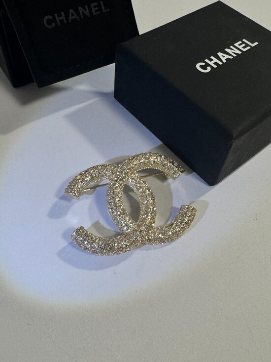 ??Chanel brooch?? main image 4